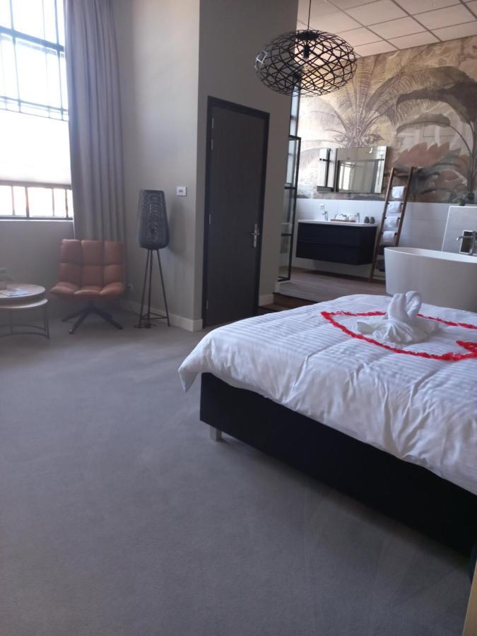 Boutique Hotel De Oude Veste 헬레보에스루이스 외부 사진