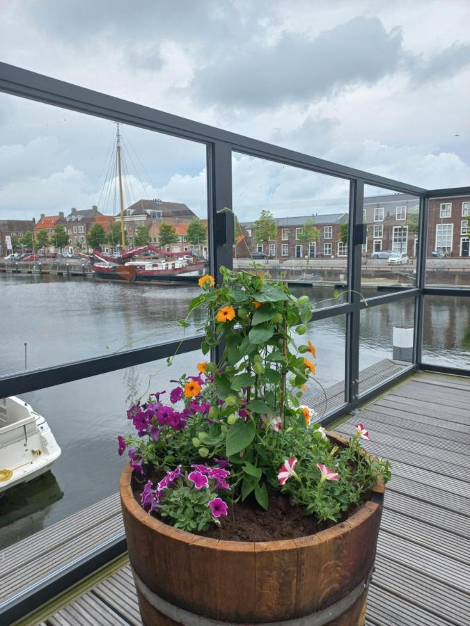 Boutique Hotel De Oude Veste 헬레보에스루이스 외부 사진