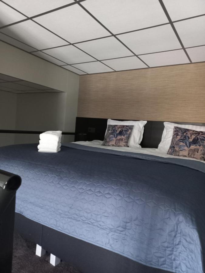 Boutique Hotel De Oude Veste 헬레보에스루이스 외부 사진