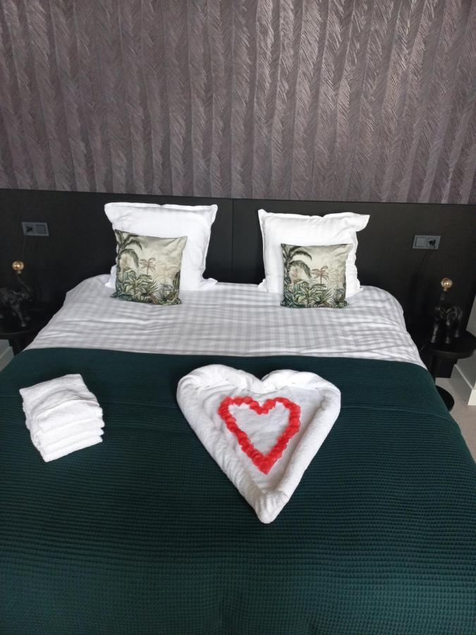 Boutique Hotel De Oude Veste 헬레보에스루이스 외부 사진